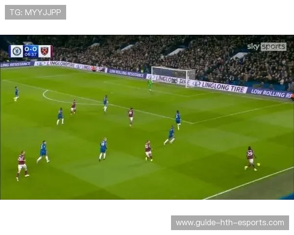 切尔西边后卫攻守兼备表现亮眼，切尔西边前卫